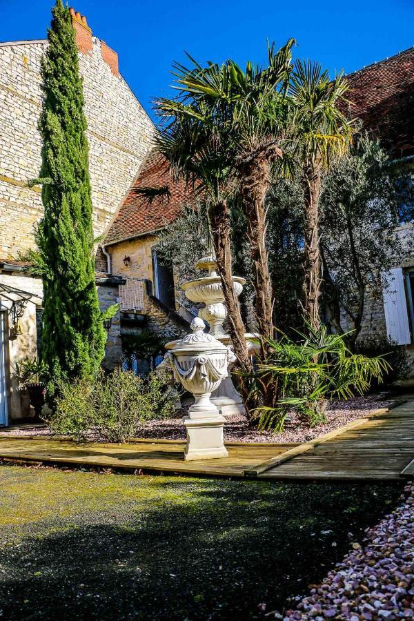 Chez Fabrice Hotel Dun-sur-Auron Bagian luar foto